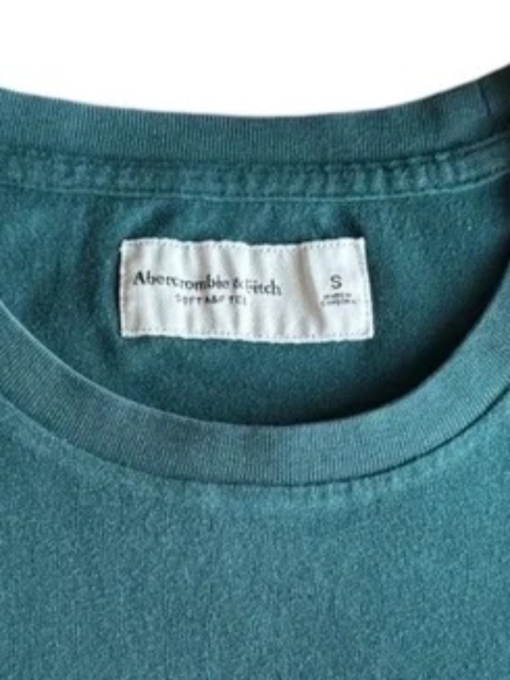 ABERCROMBIE & FITCH Men’s 4 T-Shirt Bundle Short Sleeve Logo Graphic - Picture 12 of 14